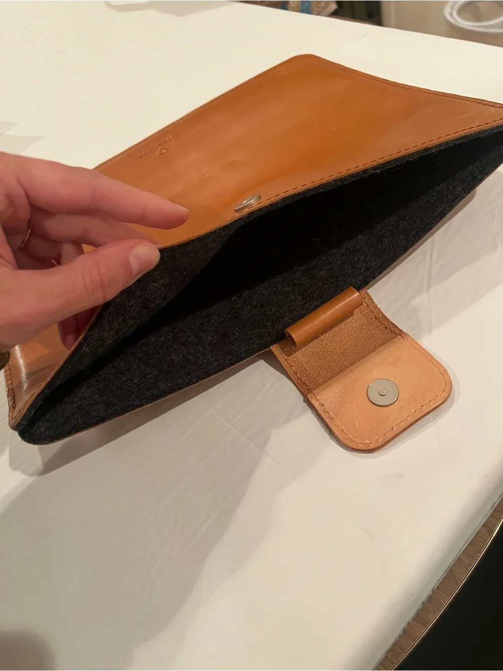 Leather iPad 13 Pro Sleeve